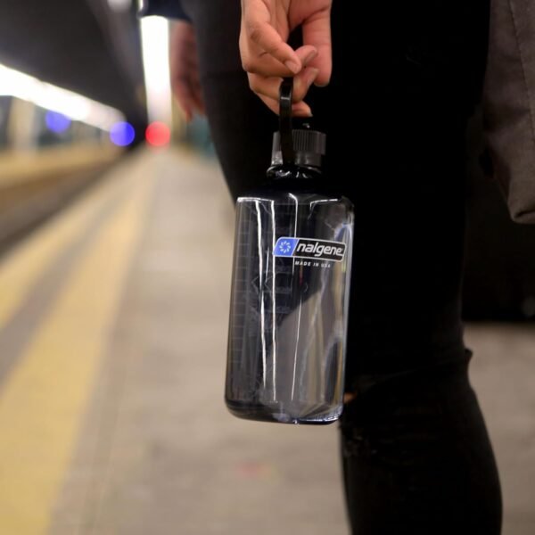 Nalgene Leak Proof Tritan BPA-Free Water Bottle - 32 oz Narrow Mouth - Made in the USA for Outdoor Use & Daily Hydration (Amethyst)