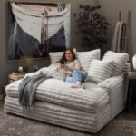 Winter Sale - Nestle Chaise Lounge With Dual Cupholders And Charging Ports