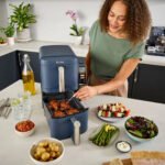 Аерофритюрниця Ninja Double Stack XL, оснащена розумною системою приготування їжі, має об'єм 9,5 літрів і виготовлена ​​компанією Cyber ​​​​Space.